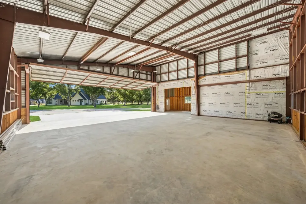9003 King Air Drive Granbury, TX 76049
