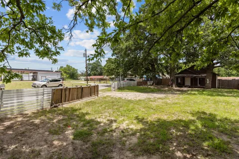 606 Needmore Street