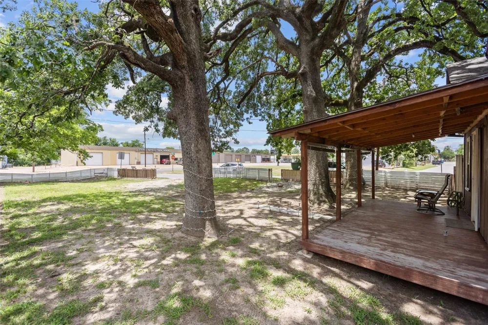 606 Needmore Street Athens, TX 75751
