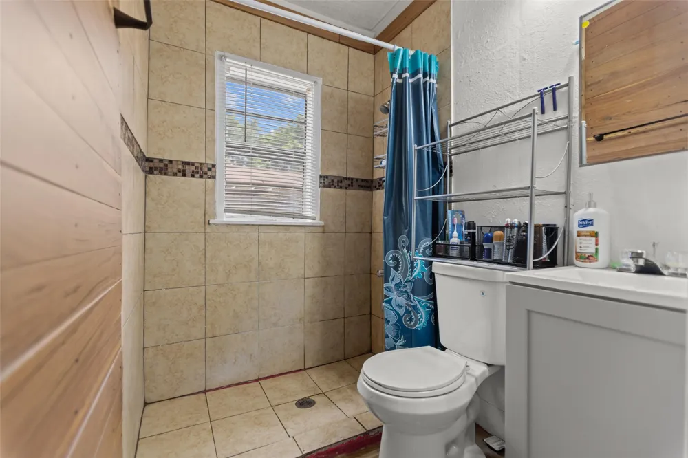 606 Needmore Street Athens, TX 75751