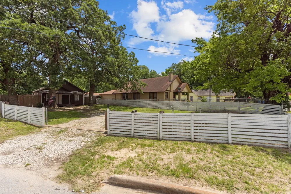 606 Needmore Street Athens, TX 75751