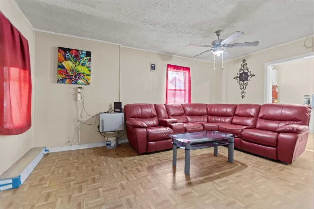 606 Needmore Street Athens, TX 75751
