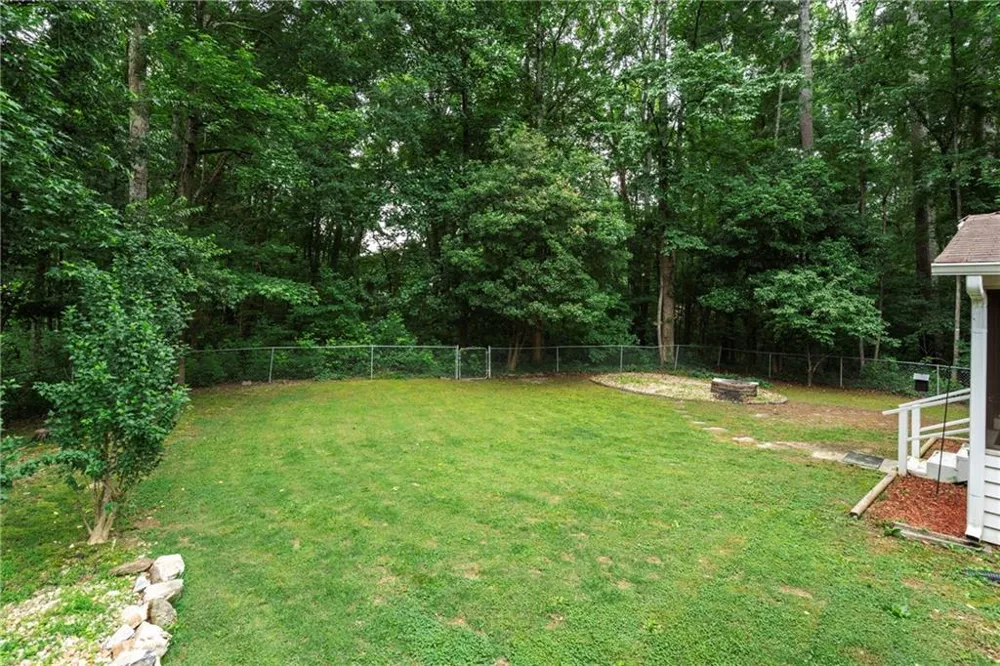 2423 Falcon Court Lawrenceville, GA 30043