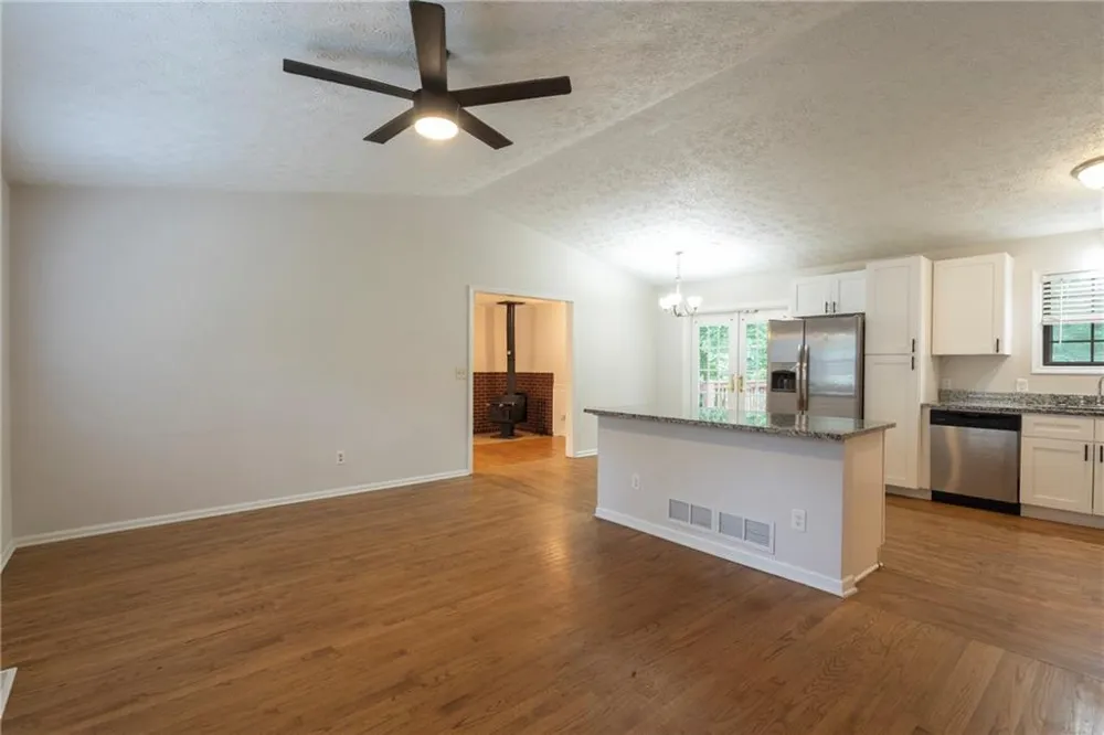 2423 Falcon Court Lawrenceville, GA 30043