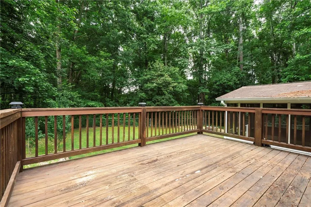 2423 Falcon Court Lawrenceville, GA 30043