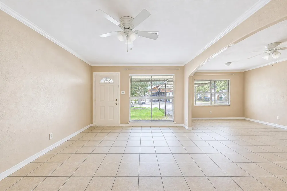 3205 Hays Street Pasadena, TX 77503