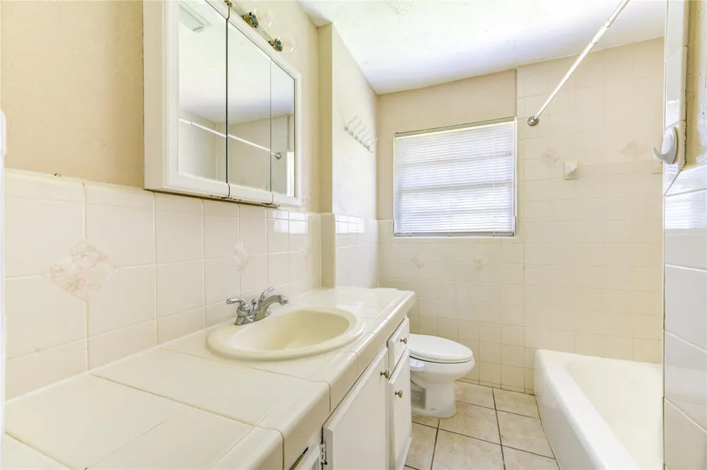 3205 Hays Street Pasadena, TX 77503