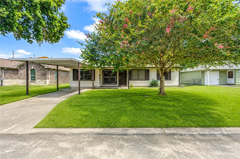 3205 Hays Street Pasadena, TX 77503