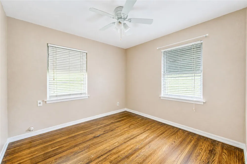 3205 Hays Street Pasadena, TX 77503