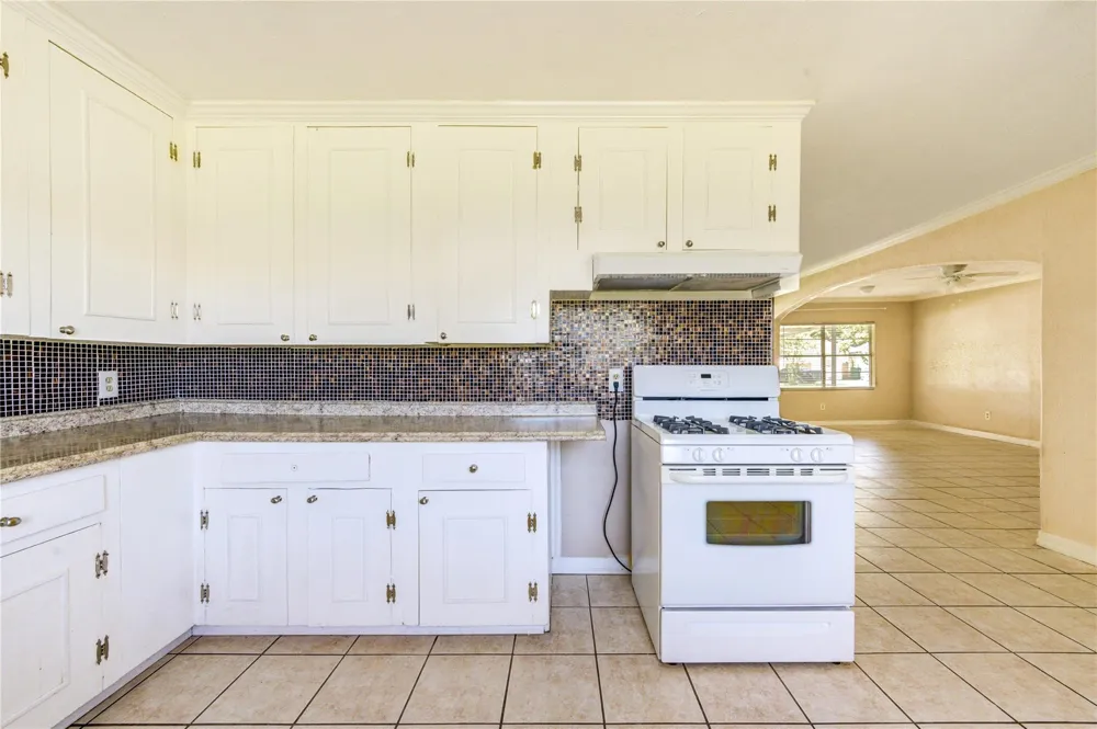 3205 Hays Street Pasadena, TX 77503