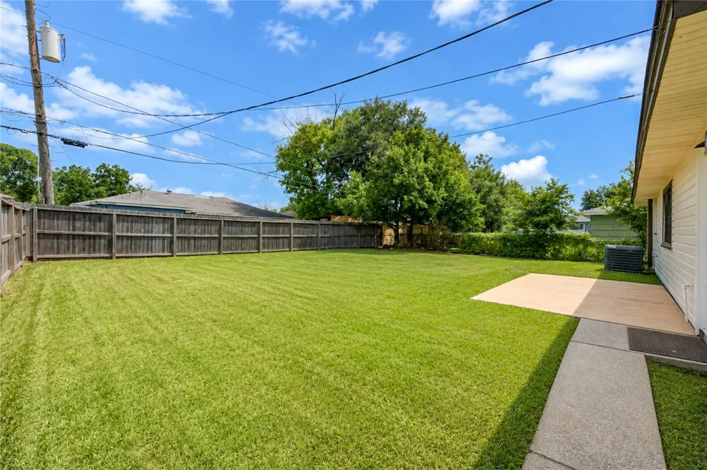3205 Hays Street Pasadena, TX 77503