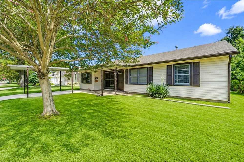 3205 Hays Street Pasadena, TX 77503