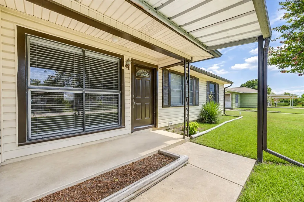 3205 Hays Street Pasadena, TX 77503