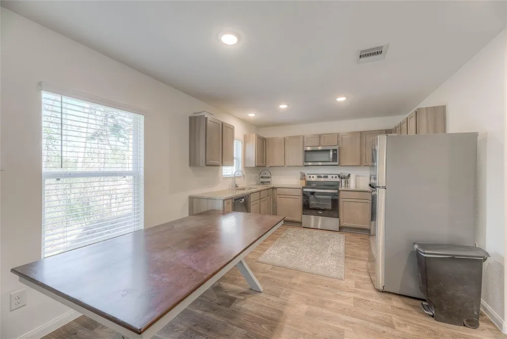 144 Black Walnut Livingston, TX 77351