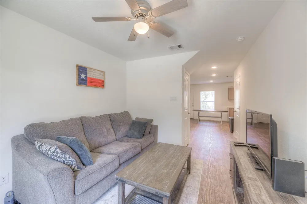 144 Black Walnut Livingston, TX 77351