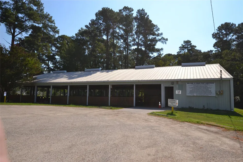 144 Black Walnut Livingston, TX 77351