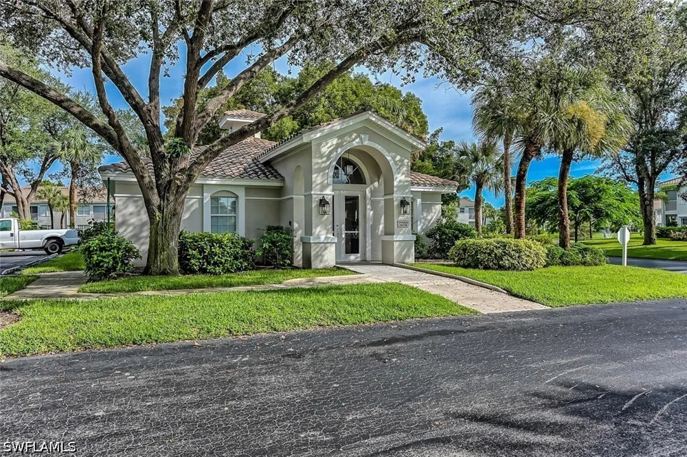 Satinleaf Road #101 Naples, FL 34109