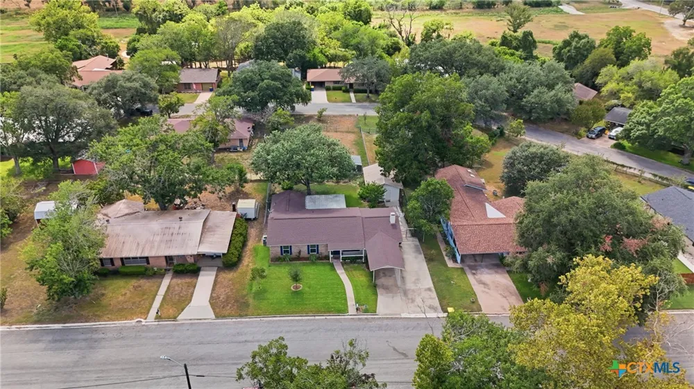 228 S Ponton Street Gonzales, TX 78629