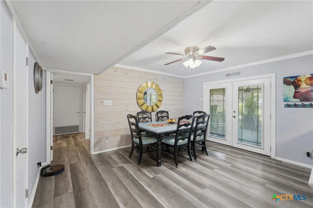 228 S Ponton Street Gonzales, TX 78629