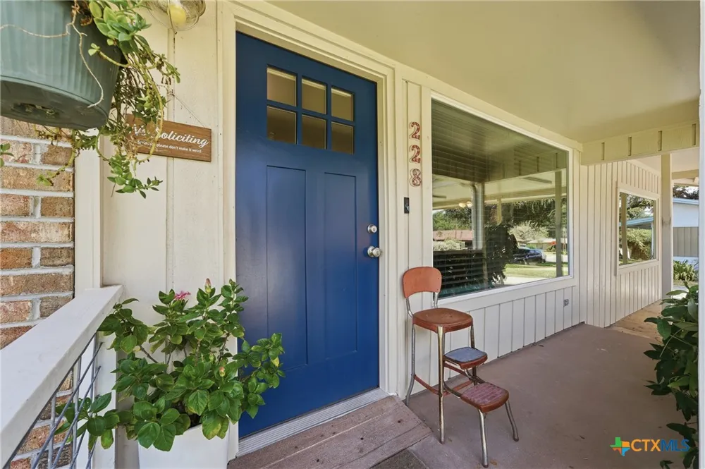 228 S Ponton Street Gonzales, TX 78629