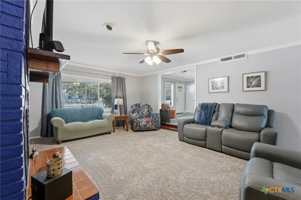 228 S Ponton Street Gonzales, TX 78629