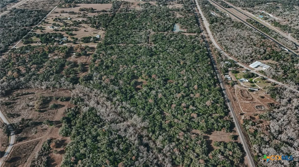 Vitek Lane Inez, TX 77968