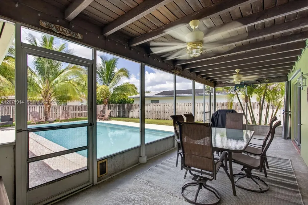 10320 NW 42nd Dr Coral Springs, FL 33065
