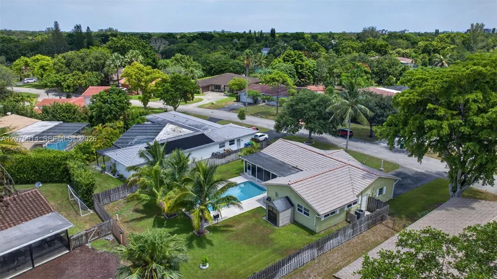10320 NW 42nd Dr Coral Springs, FL 33065