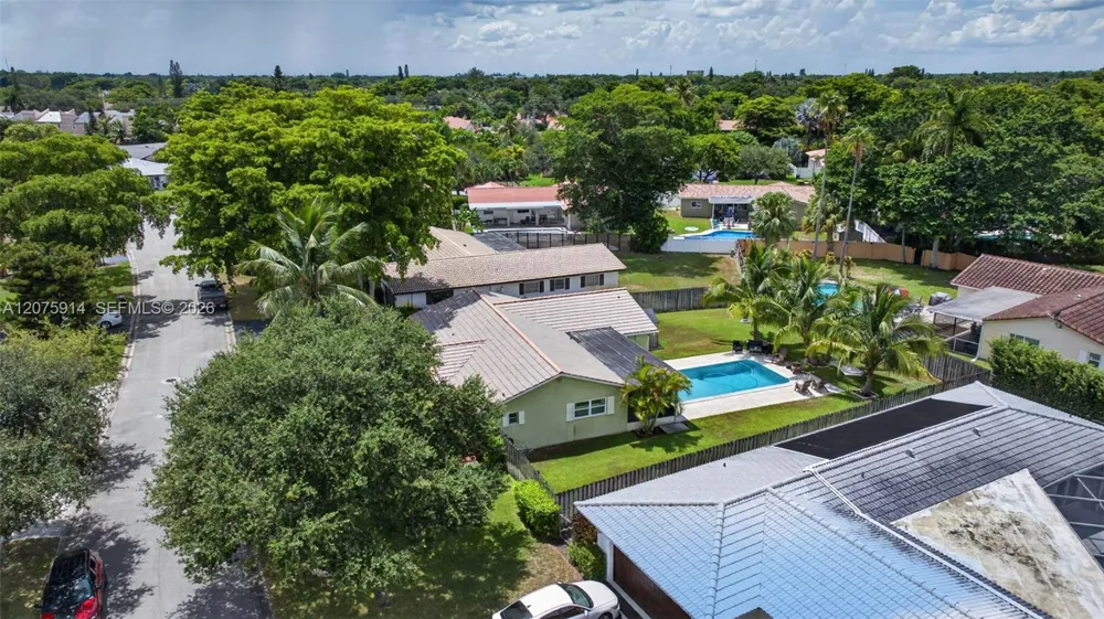 10320 NW 42nd Dr Coral Springs, FL 33065