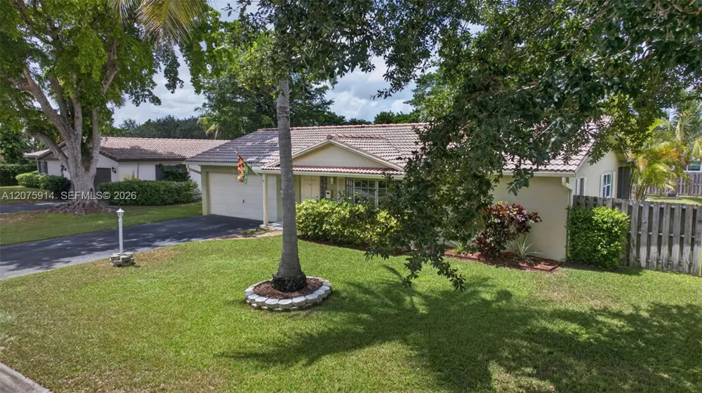 10320 NW 42nd Dr Coral Springs, FL 33065