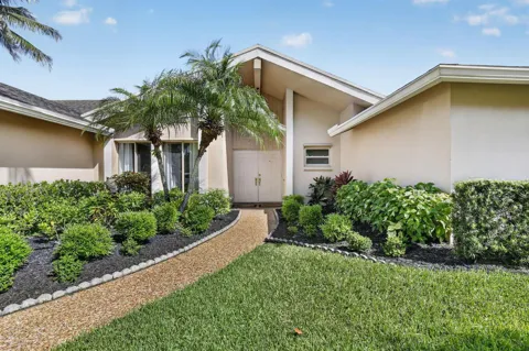 9821 SW 1ST COURT