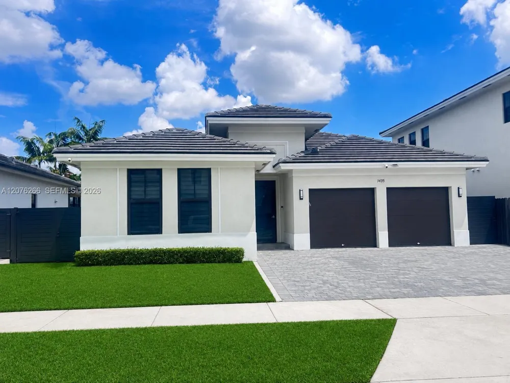 14435 SW 13th Ter Miami, FL 33184