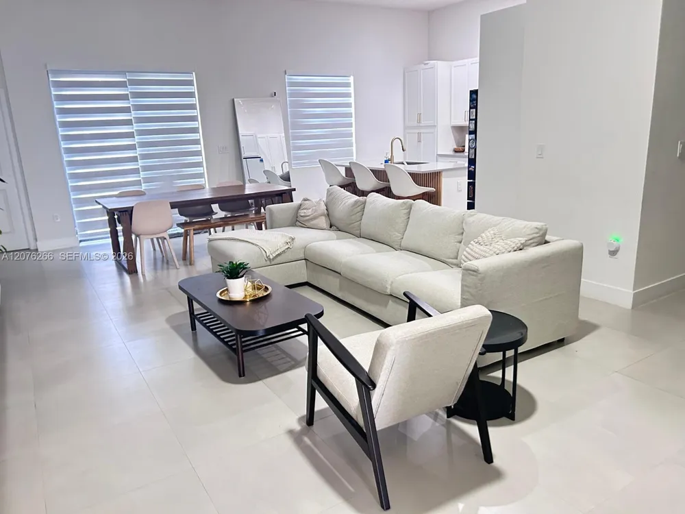 14435 SW 13th Ter Miami, FL 33184