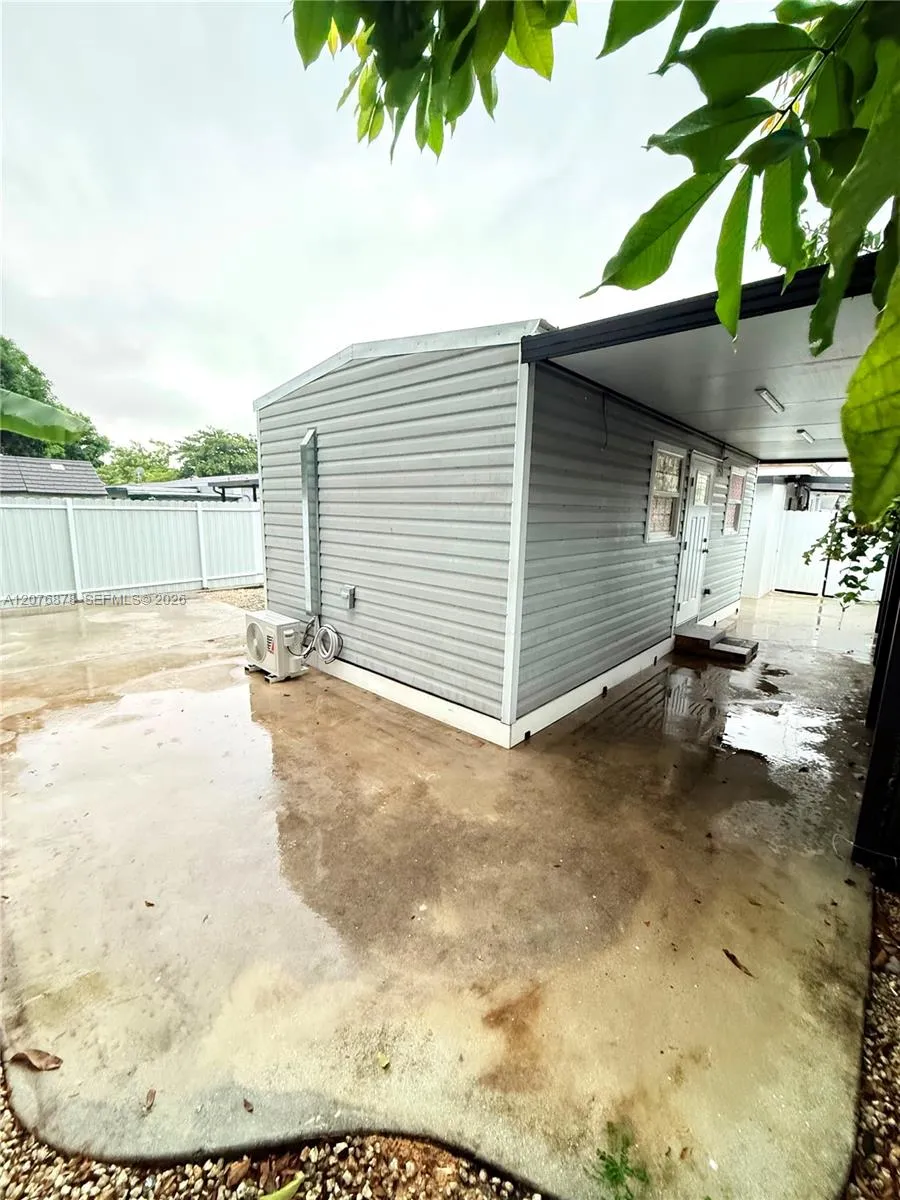 14321 NW 16th Ct Miami, FL 33167