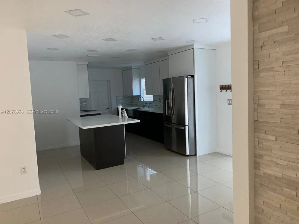 14321 NW 16th Ct Miami, FL 33167