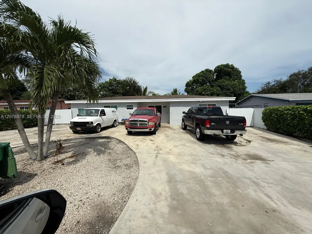 14321 NW 16th Ct Miami, FL 33167