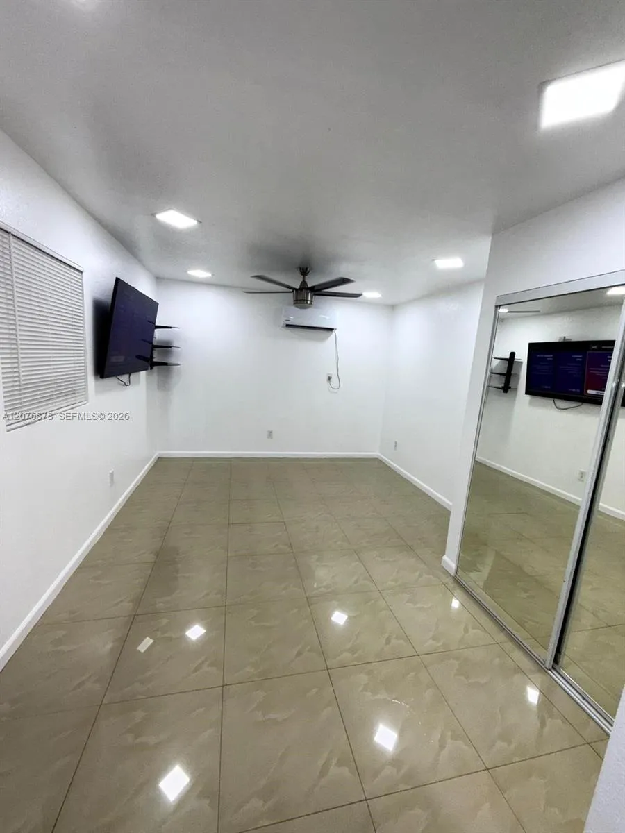 14321 NW 16th Ct Miami, FL 33167