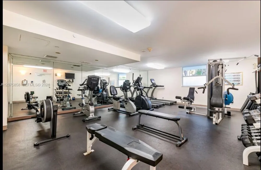 605 Ocean Dr #10L Key Biscayne, FL 33149
