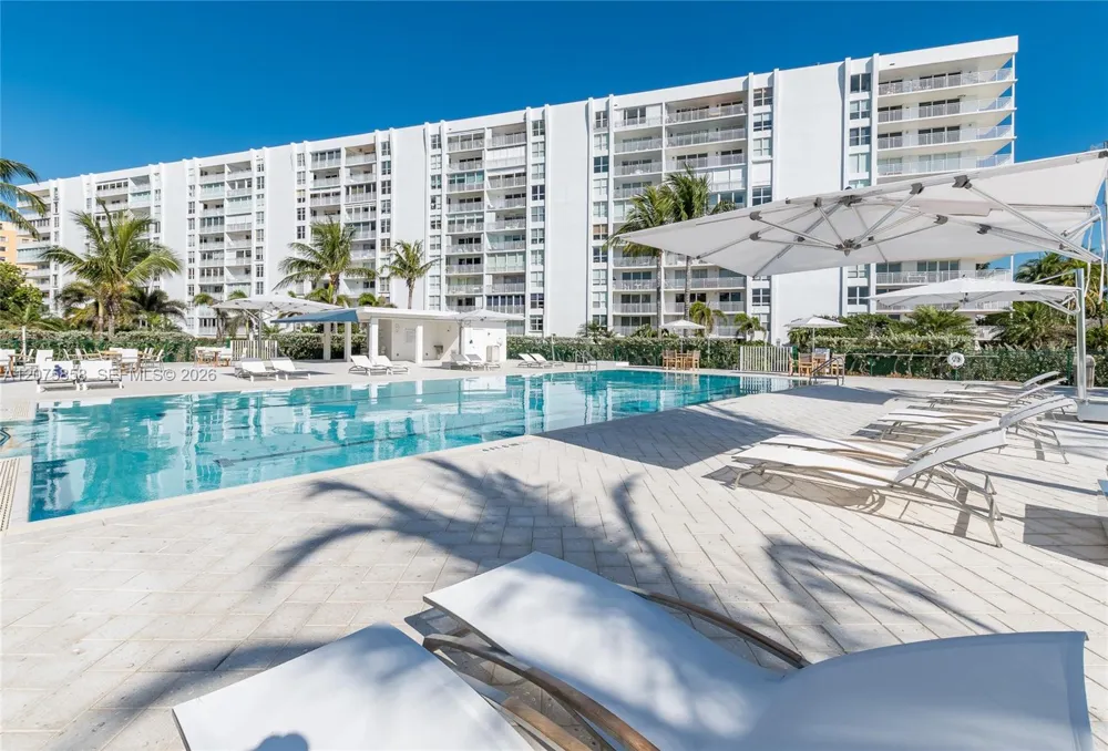 605 Ocean Dr #10L Key Biscayne, FL 33149