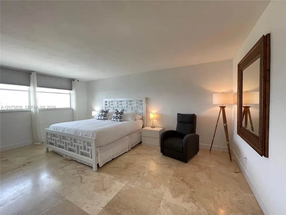 605 Ocean Dr #10L Key Biscayne, FL 33149