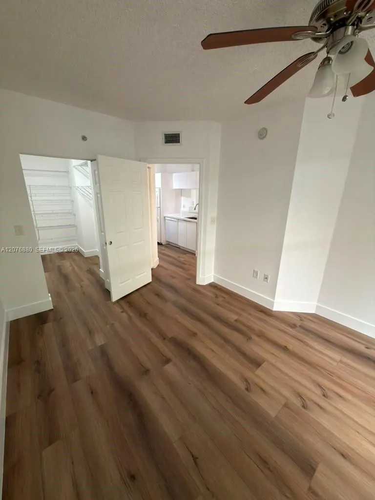 17145 Bay Rd #4202 Sunny Isles Beach, FL 33160