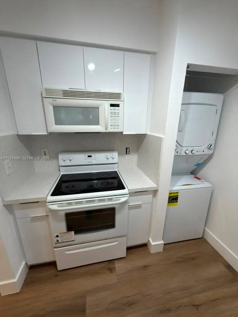 17145 Bay Rd #4202 Sunny Isles Beach, FL 33160