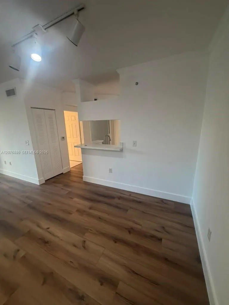 17145 Bay Rd #4202 Sunny Isles Beach, FL 33160