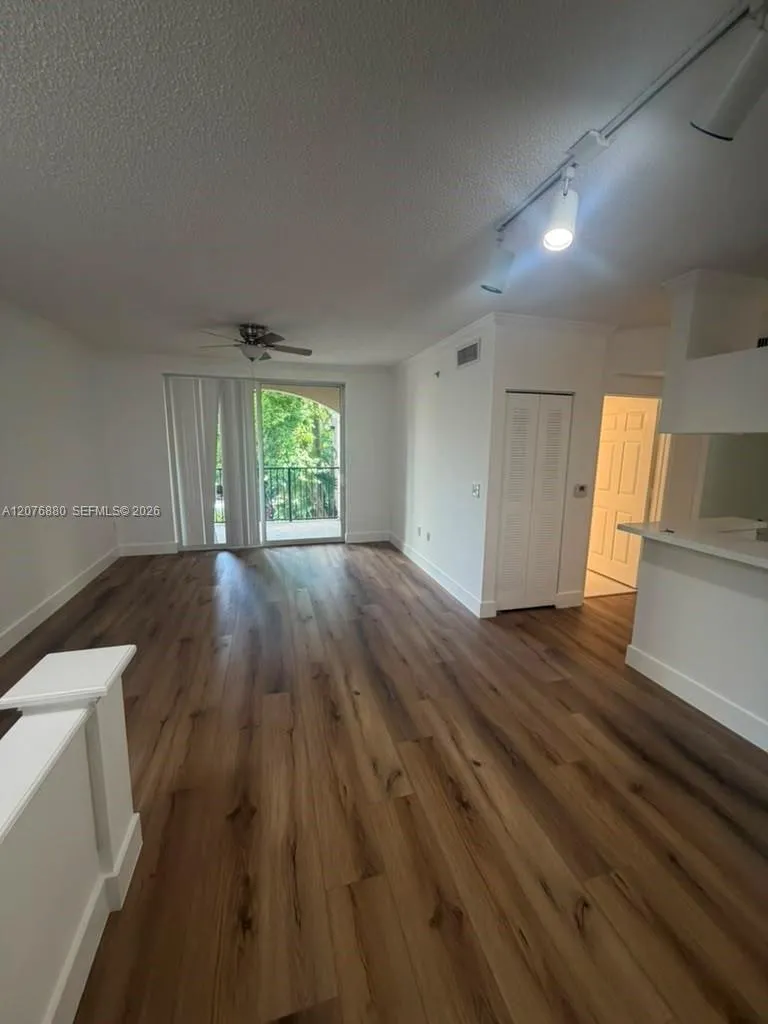 17145 Bay Rd #4202 Sunny Isles Beach, FL 33160