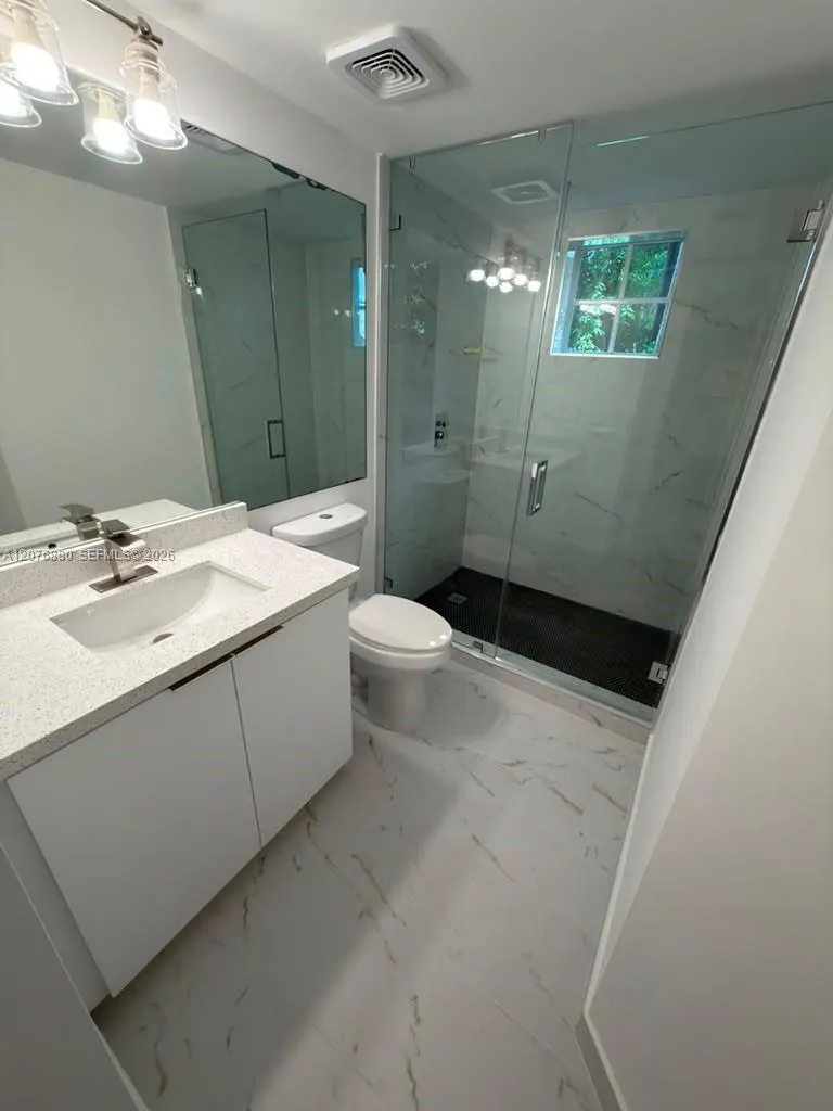 17145 Bay Rd #4202 Sunny Isles Beach, FL 33160