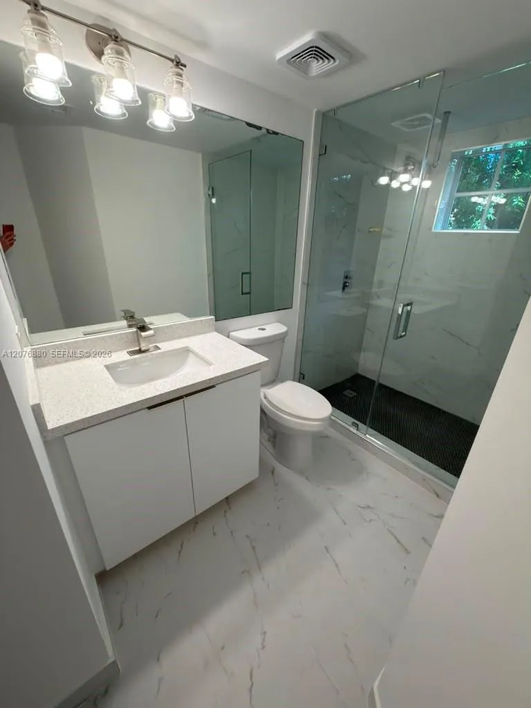 17145 Bay Rd #4202 Sunny Isles Beach, FL 33160