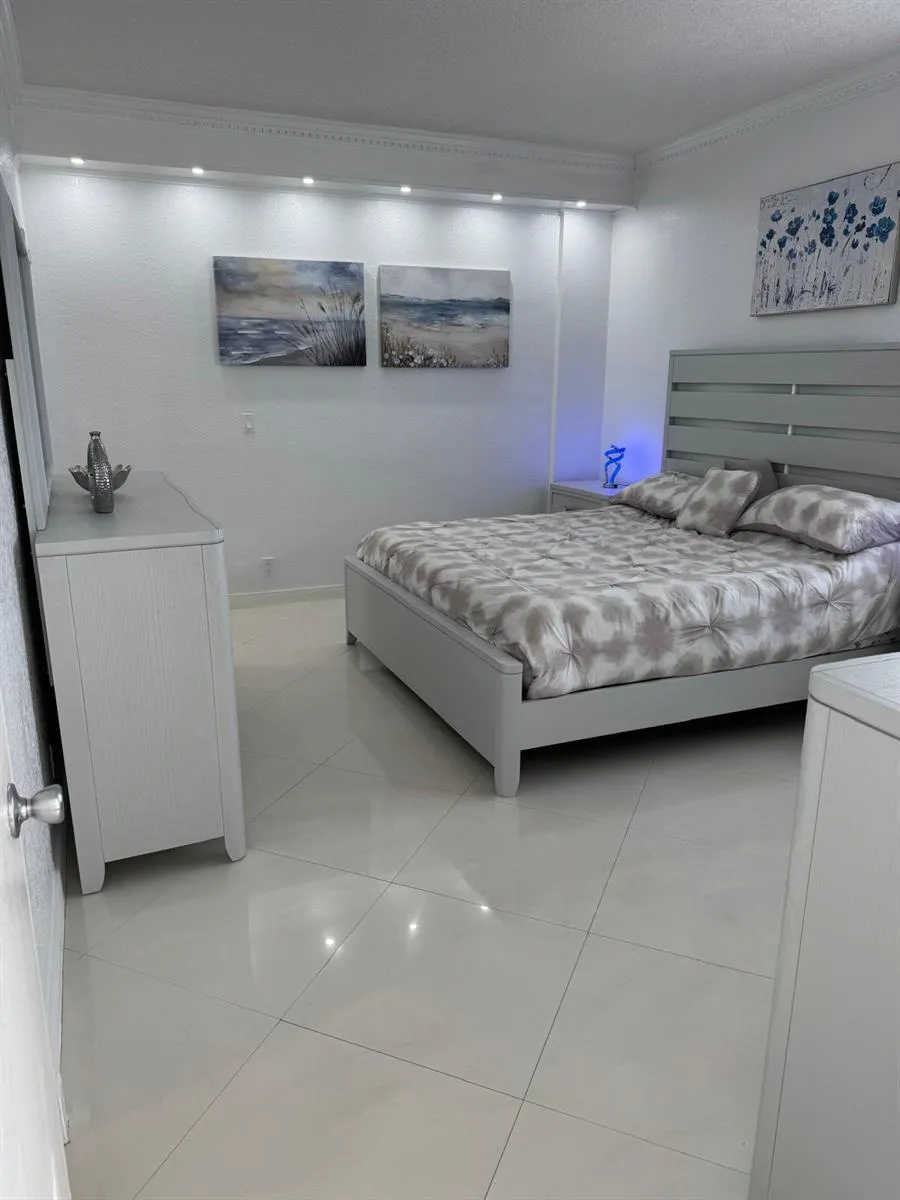 3901 S OCEAN DRIVE #16P Hollywood, FL 33019