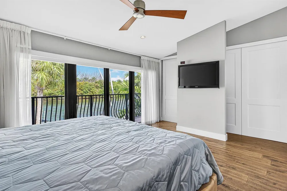 605 NE 19th Avenue Deerfield Beach, FL 33441