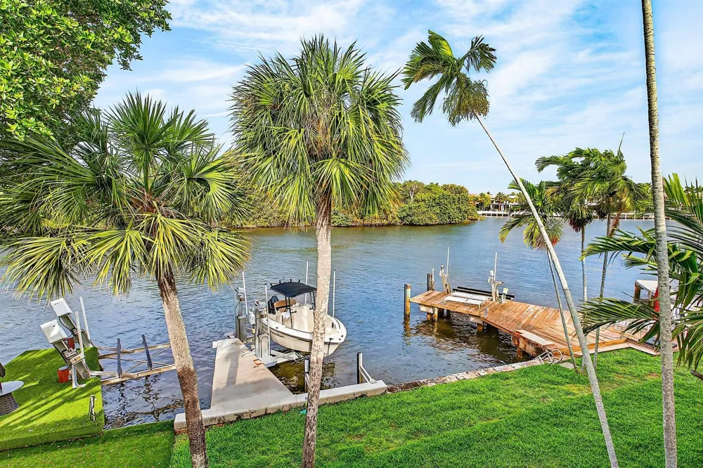 605 NE 19th Avenue Deerfield Beach, FL 33441