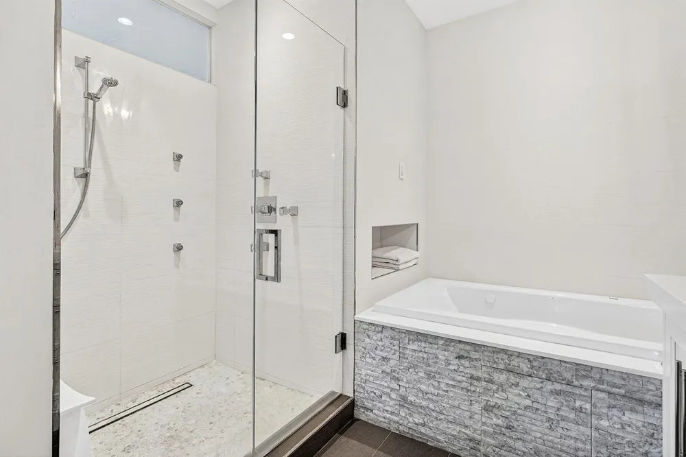 605 NE 19th Avenue Deerfield Beach, FL 33441